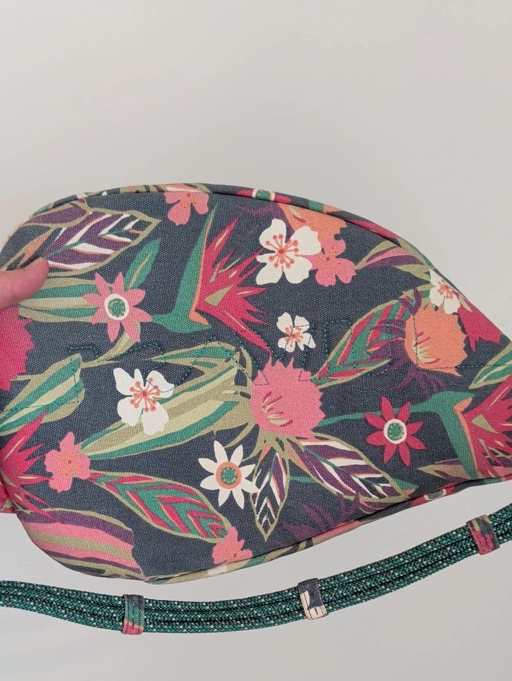 Kavu Floral Indigo Paradise Canvas Small Rope Crossbody Backpack Bag